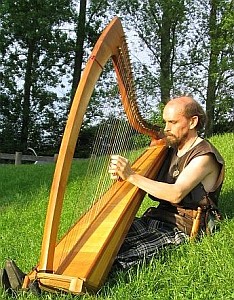 Fionn im Gras, Mosenberg 2005